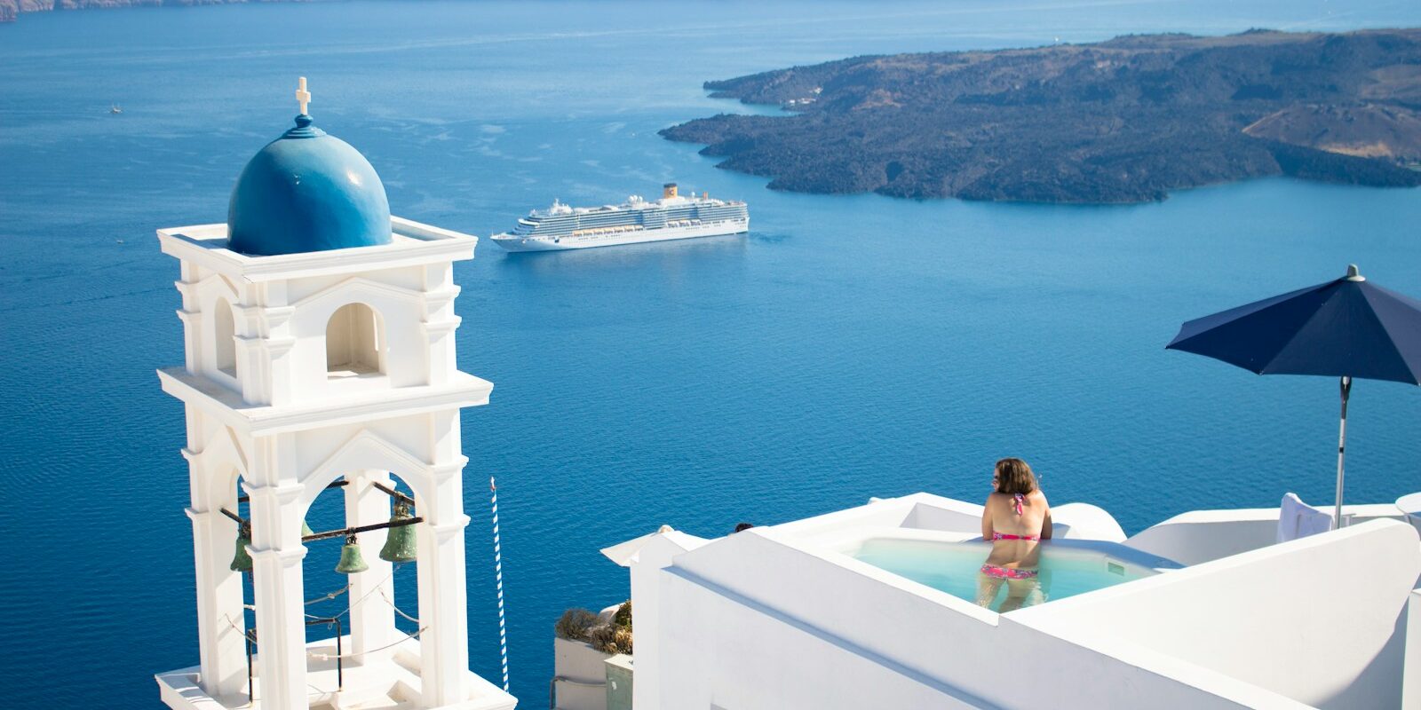 Photo by orva studio Santorini, Greece